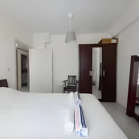Close To Centrum Quiet Area Home, With Air Conditioned