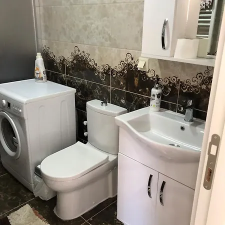 Close To Centrum Quiet Area Home, With Air Conditioned * Çanakkale